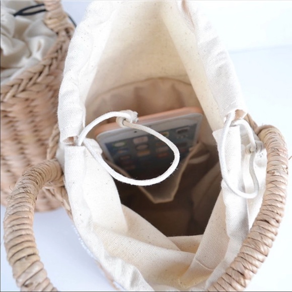 LAST ONE Star Embroidered Straw Basket Bag - Picture 5 of 5